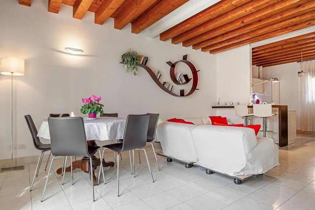 Apartment Three Floors Home Venedig